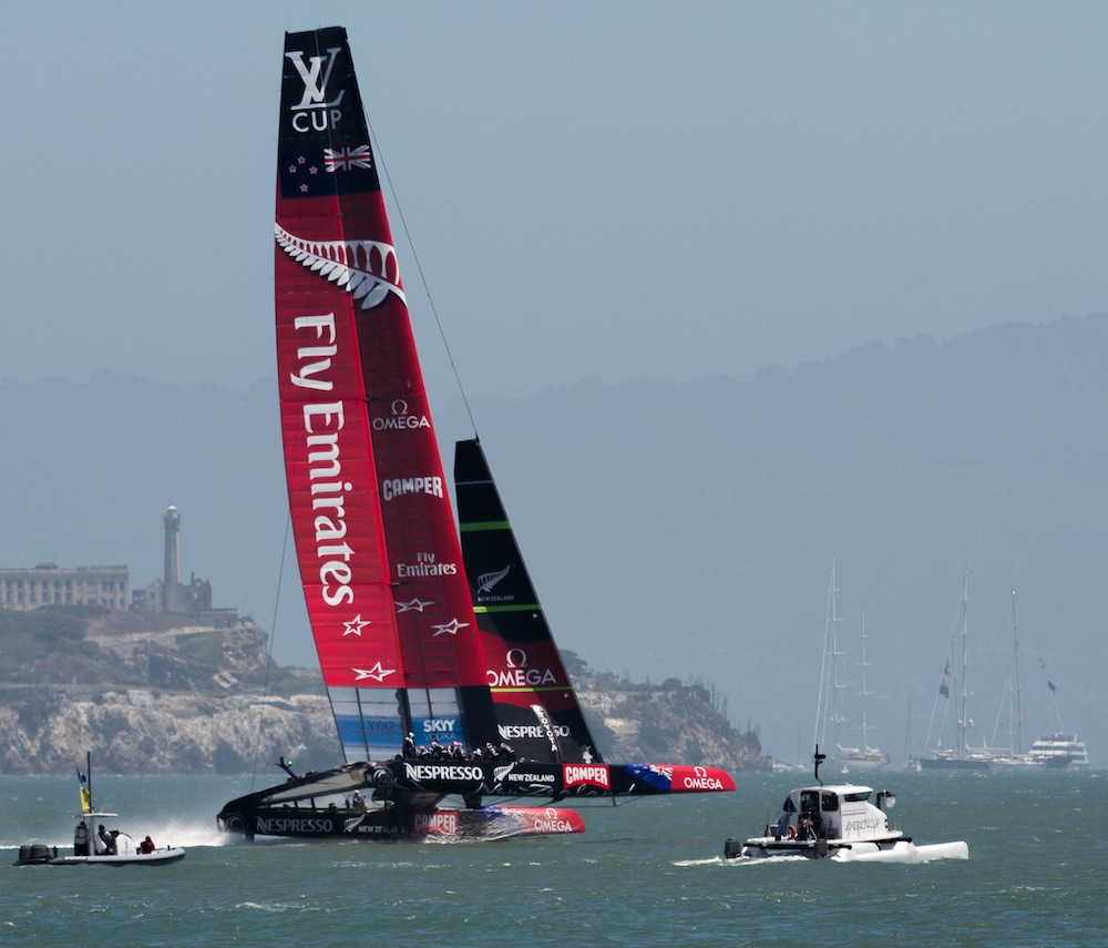Emirates_Team_New_Zealand_at_the_Louis_Vuitton_Cup_2013